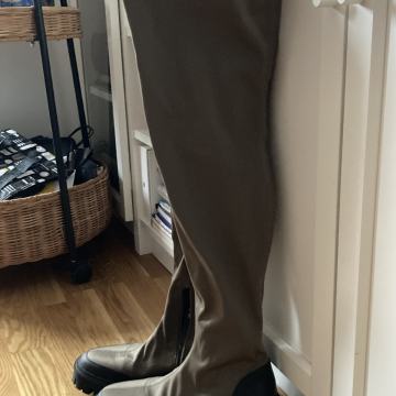 Visoke kombinirane čizme prodajem