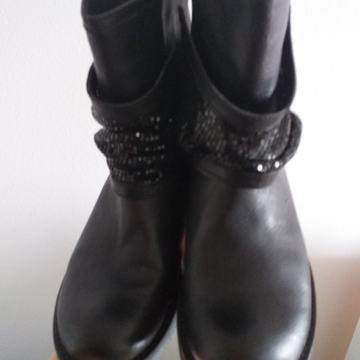 VIVIAN!!KOŽNE#NOVE!!! Gležnjače#VRHUNSKA PRILIKA #UDOBNE#