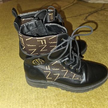 Vivizhen ženske čizme br.38