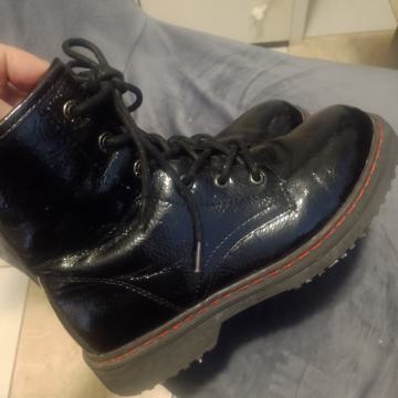 Gotex br.38 kvalitetne udobne ČIZMICE lakirane