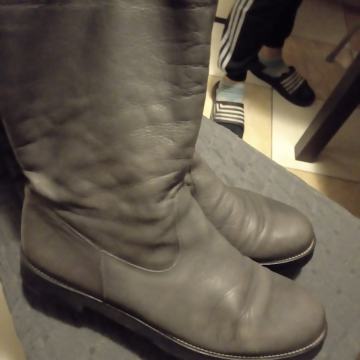 Woman kožne br.41 postavljene čizmice kvalitetne
