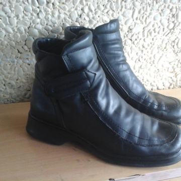 Zara br.37 kožne udobne i lijepe čizmice