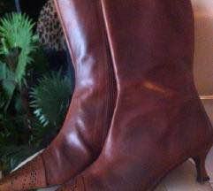 ZARA kožne gležnjače polučizme boje konjaka sa efektnom torbicom