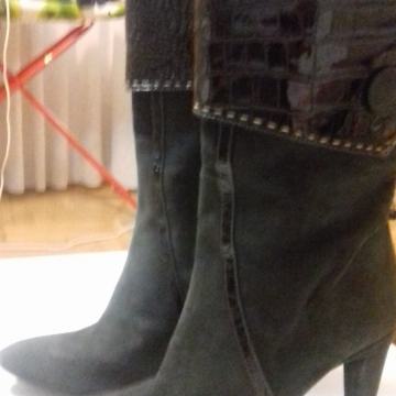 Zelene NOVE  kožne Nera čizme br 39