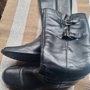 Ženska čizmica -Borovo