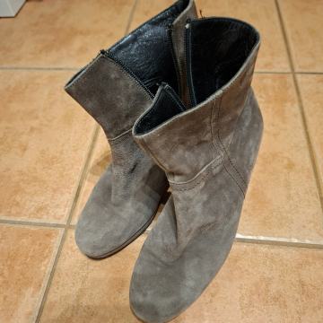 zenske cizme 37 Isabel