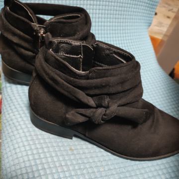 Ženske čizme 40 Roberto