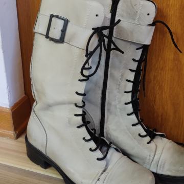 ženske čizme-koža SAMO!! 10€