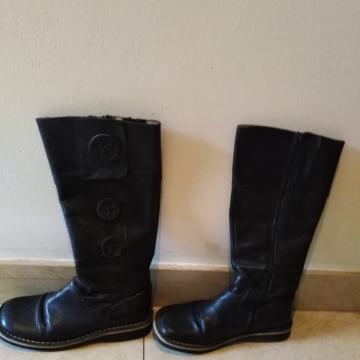 Ženske čizme kožne 37