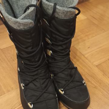 Ženske čizme za snijeg, Moon Boot