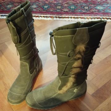 Ženske čizme veličina 37