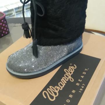 Ženske čizme Wrangler br. 37