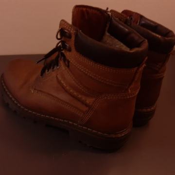 Ženske čizmice br. 36