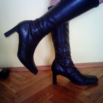 Zenske kozne cizmice broj 39-NOVE!