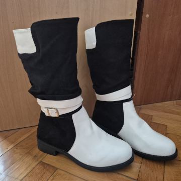 Ženske crno-bijele čizme (obična i brušena koža)