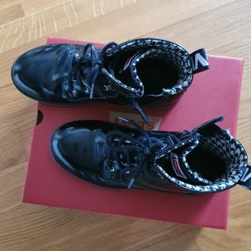 Zenske/dječje Levis gleznjace,  br.36