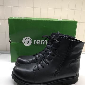 Ženske gležnjače br. 42