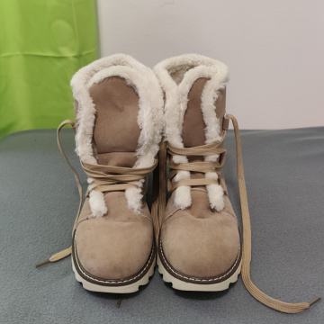 Ženske gležnjače s krznom