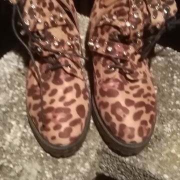 Ženske gležnjače leopard br. 39