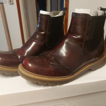 Ženske gležnjače br. 39, Catwalk