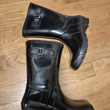 ŽENSKE GUMENE ČIZME 38