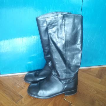 Ženske kožne čizme, br.42