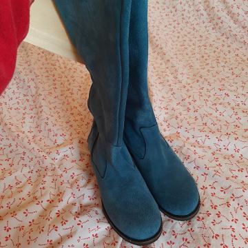 Nove ženske kožne čizme Jonny's