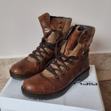 Ženske kožne čizme