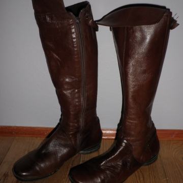 ŽENSKE TOPLE KOŽNE ČIZME 39 / 40