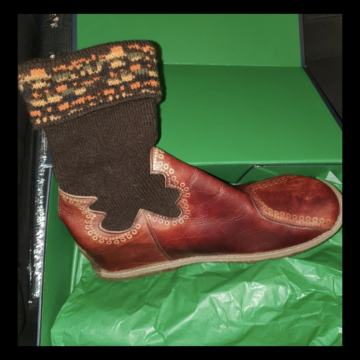 Ženske unikatne čizme br.40..