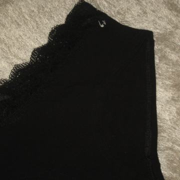 2 CRNE GAĆICE VEL. M-L NOVO