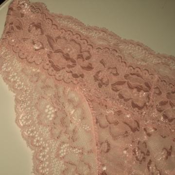 ROZA GAĆICE VEL. L - NOVO