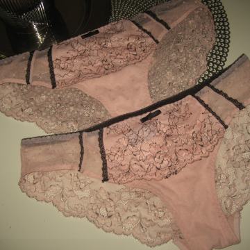 LOT 2 KOMADA ROZA GAĆICE VEL. XL - NOVO