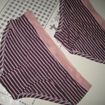 2 GAĆICE VEL. XL  NOVO