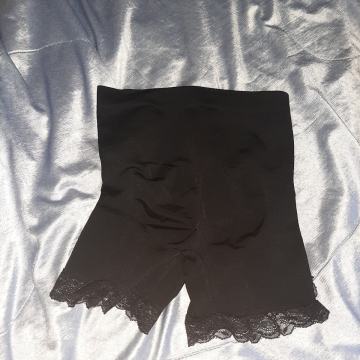 Nove stezne tajice Esmara