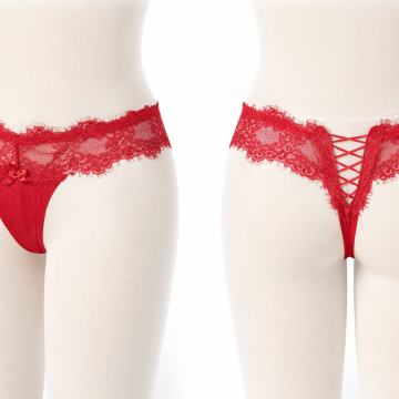 Valentinovske crvene čipkaste gaćice