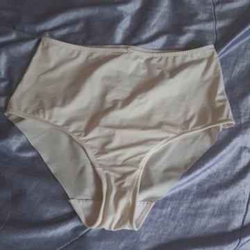 Nove ženske gaće Esmara