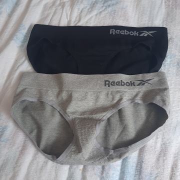 Nove ženske gaće Reebok