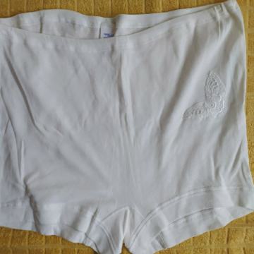 ženske gaće vel 52