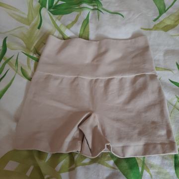 Ženske kratke staze tajice