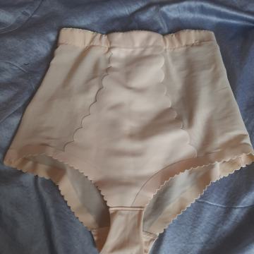 Nove ženske stezne gaće Hunkemoller