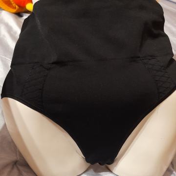 Nove ženske stezne gaće