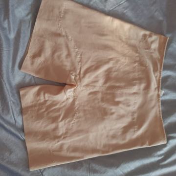 Ženske stezne tajice