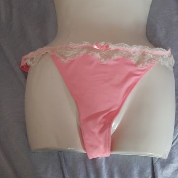 Nove ženske tange Hunkemoller