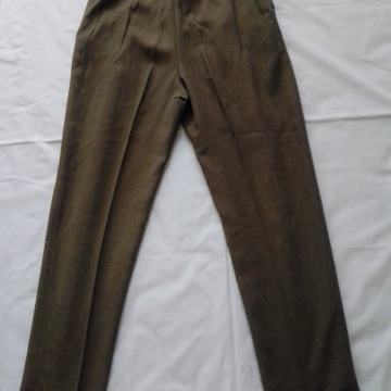 2+1 gratis! Kvalitetne "Valentino" smeđe hlače klasičnog kroja, br. 36