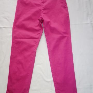 2+1 gratis! Moderne "H&M" tamno-roze hlače, vel. 40