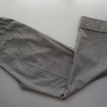 36 38 Opus Maikito sive karirane hlače s manžetom