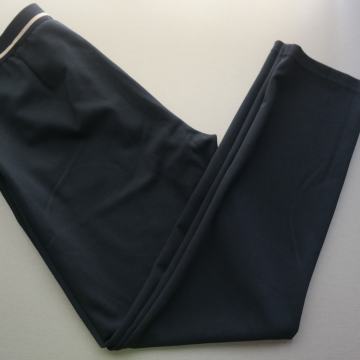 38 Tom Tailor 7/8 chino hlače Mia kao nove