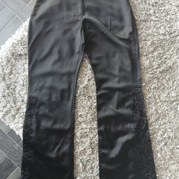 AMBIENTE svecane hlace crni saten 36/38 zvono