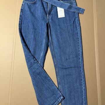 Bershka visoki struk Mom jeans vl.38